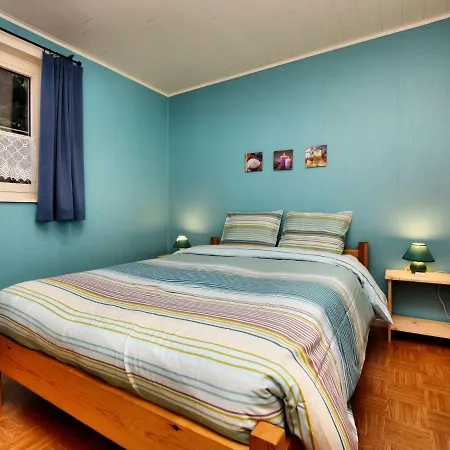 Holiday home Modern With Private Garden *