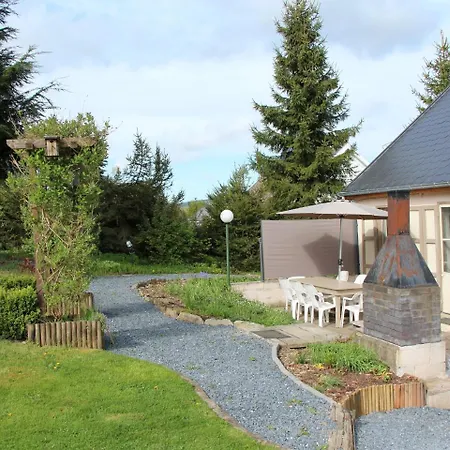 Modern With Private Garden *